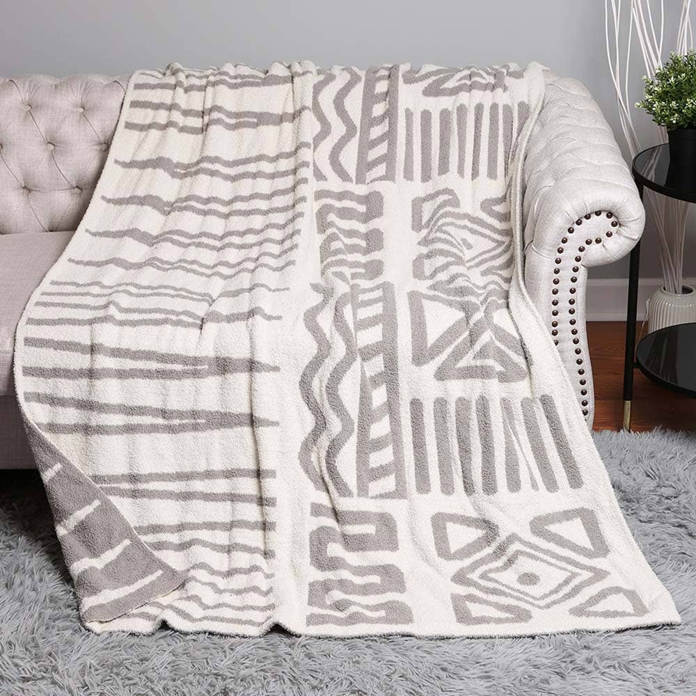 Aztec Patterned Reversible Throw Blanket