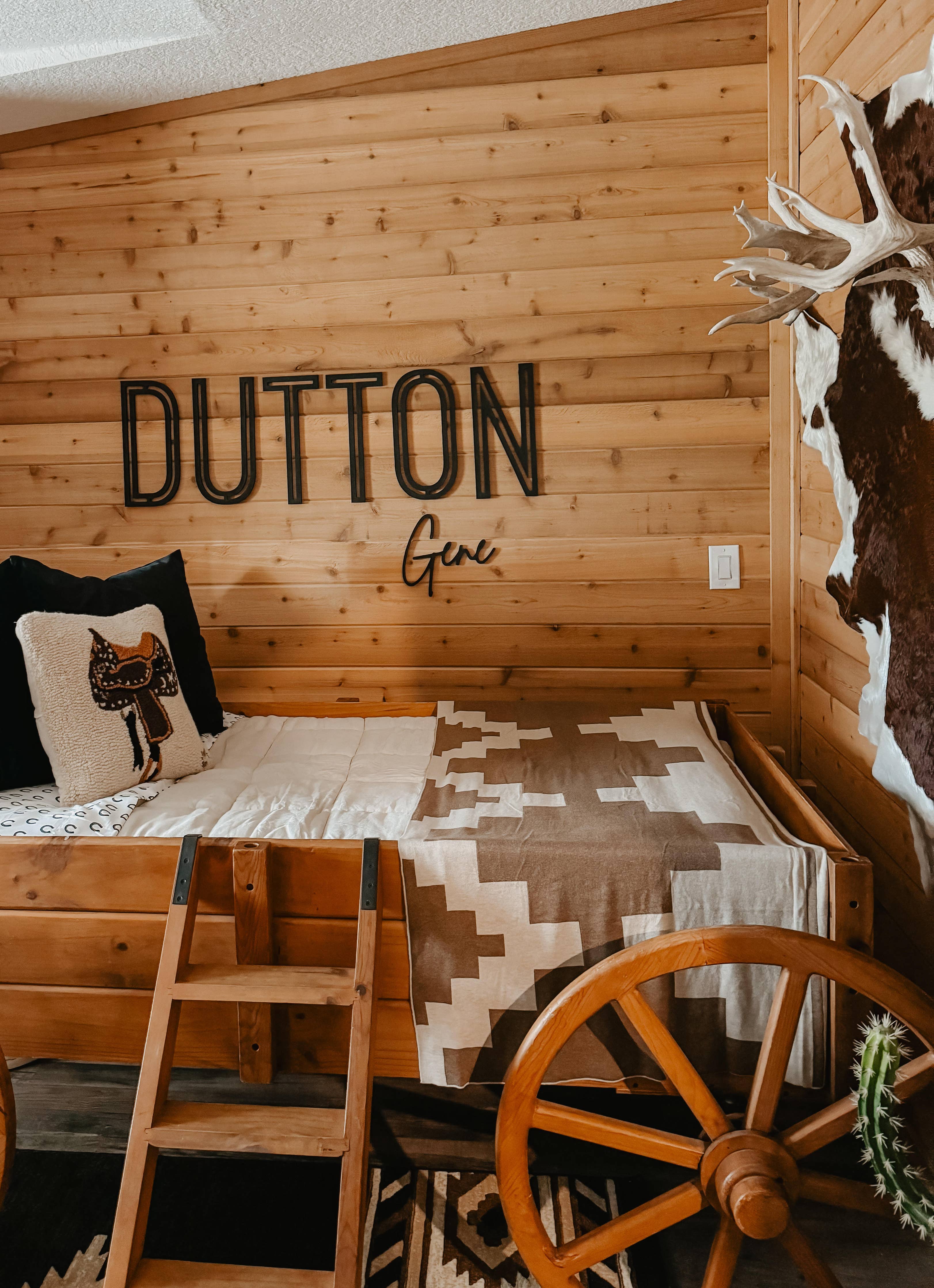 PRESIDIO Chocolate + Cream Luxury Cotton Throw LUXURY THROW