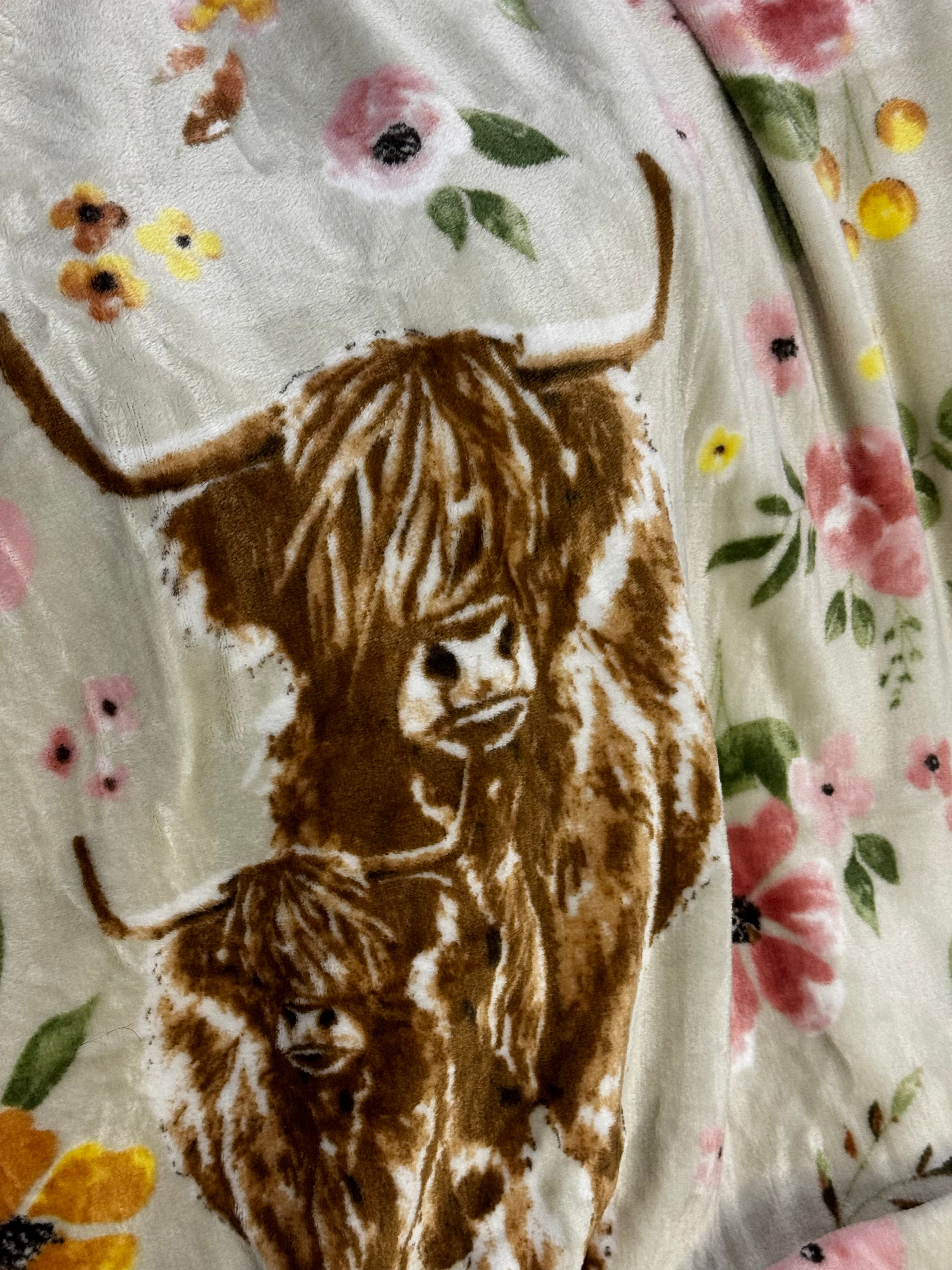 Mia Queen Highland Cow fleece blanket