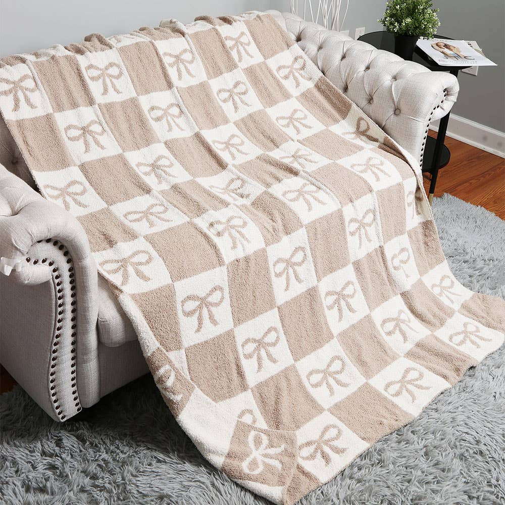 Checkered Bow Patterned Reversible Throw Blanket