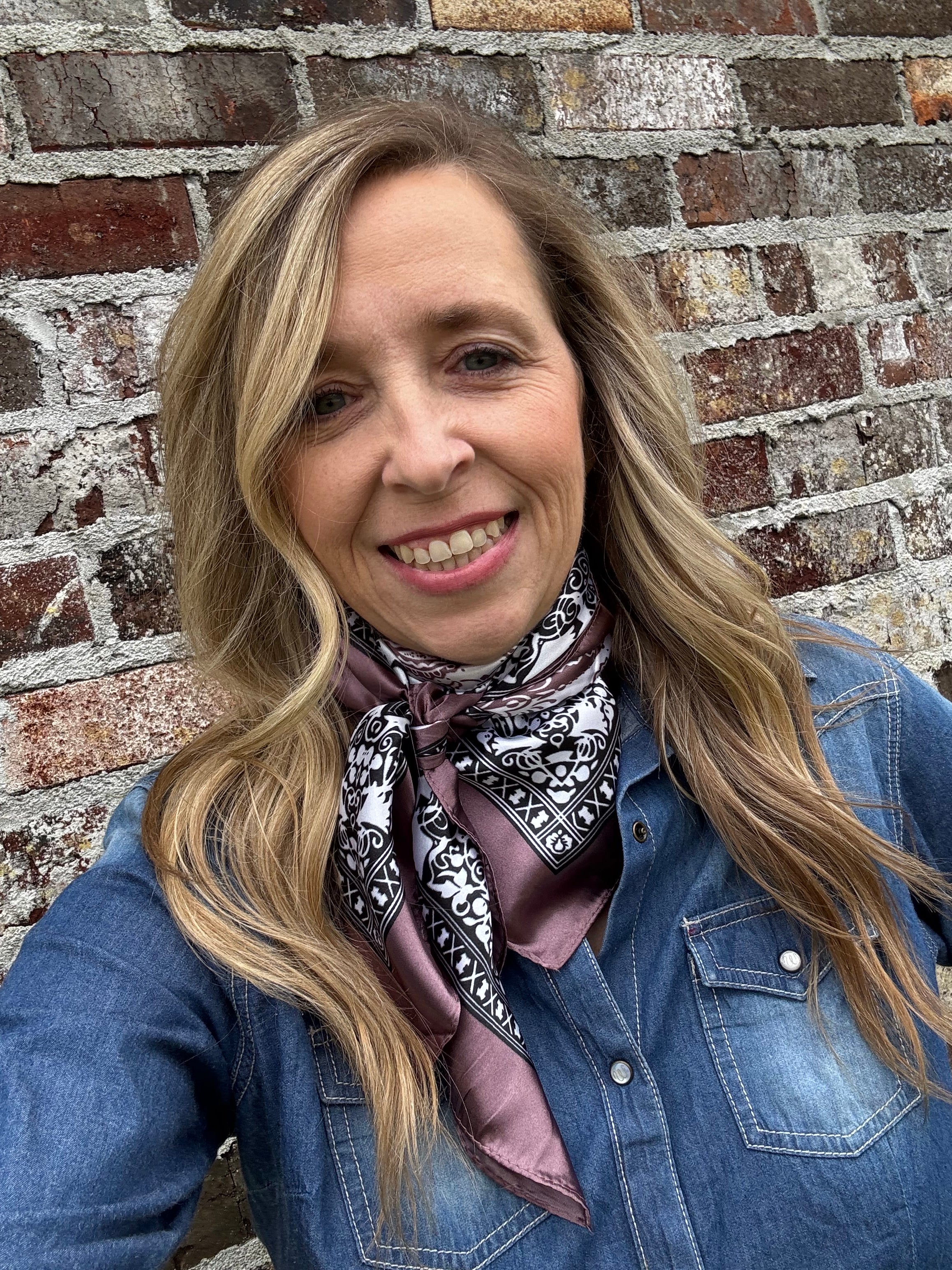 35X35" Two Tone Paisley Wild Rag / Scarf