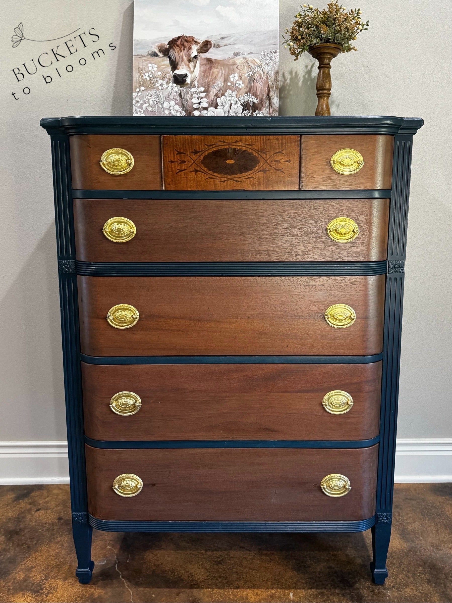 Vintage Empire-Style 5-Drawer Dresser