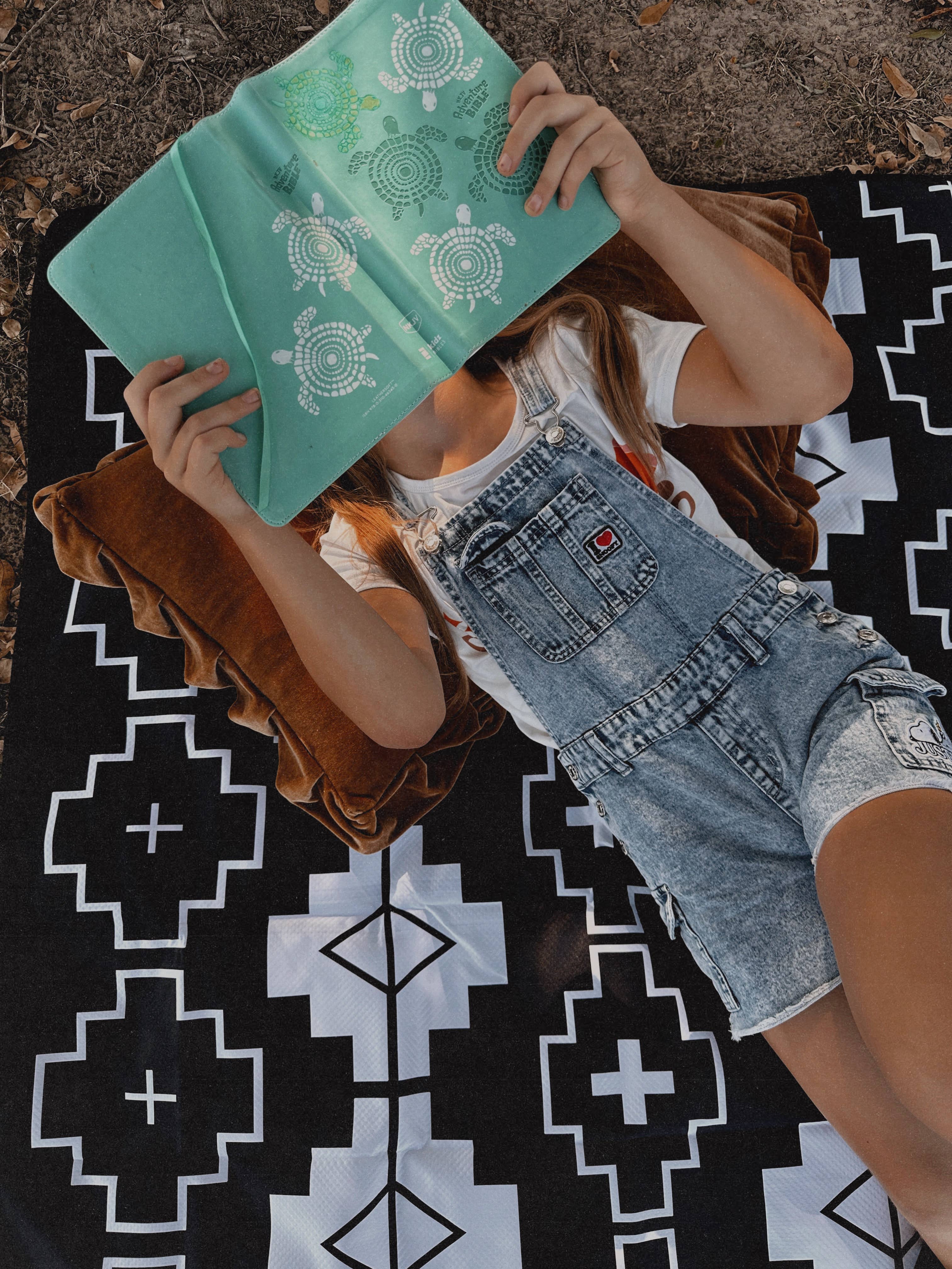 NEW! SPLAT MAT - BLACK - for High Chairs + Play Time Messes